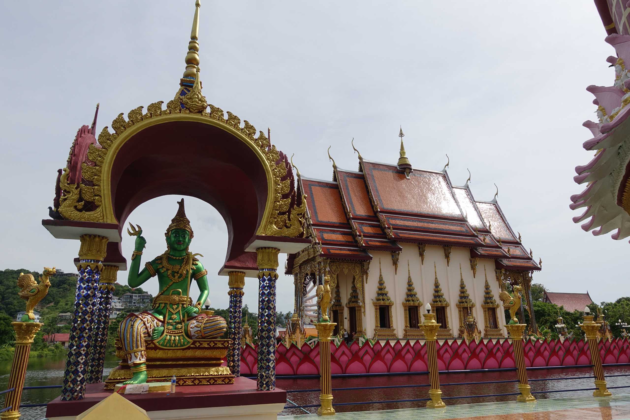 Wat Laem Plai